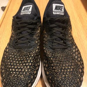 Nike Zoom Pegasus 35 Running Sneakers